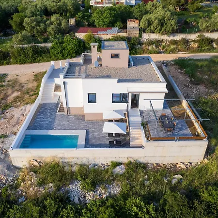Pava Vila