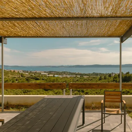 Βίλα Pava Ζαντάρ